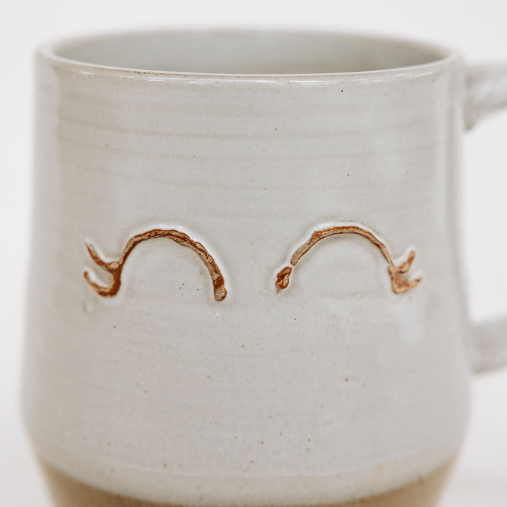 Eyelashes Pottery Mug 12 oz